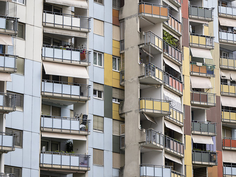 Projets pour limiter les contestations de loyers abusifs en Suisse