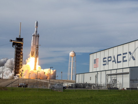 Spacex à une semaine d'une mission inédite