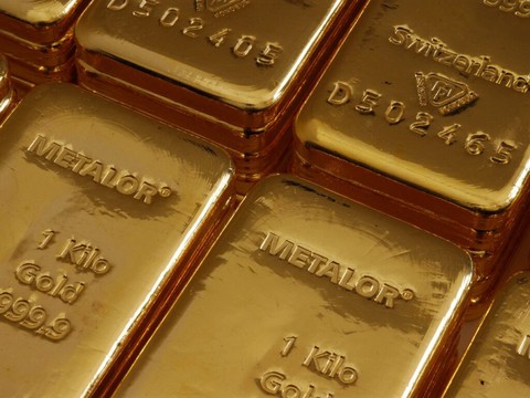 L'or atteint un nouveau record à plus de 2520 dollars l'once