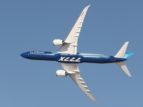 Boeing suspend les vols-tests du 777X après une défaillance