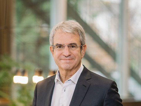 Surprise à la tête de Nestlé, qui tourne la page Mark Schneider