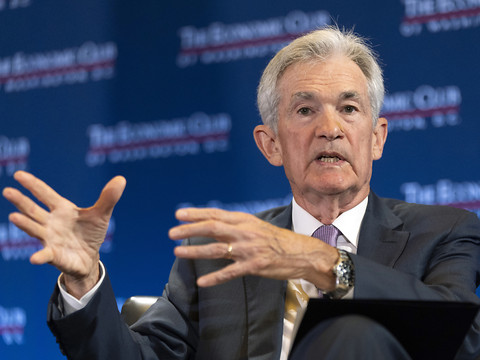 Le président de la Fed pose les bases d'une baisse des taux