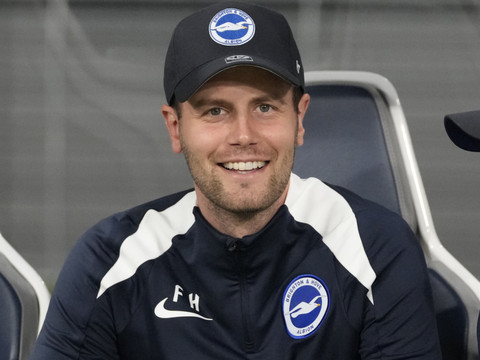 Brighton défait ManU au bout du suspense