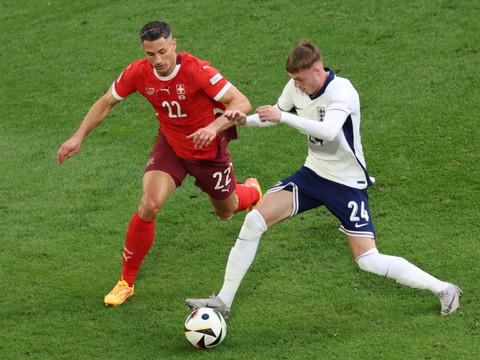 Retraite internationale pour Fabian Schär
