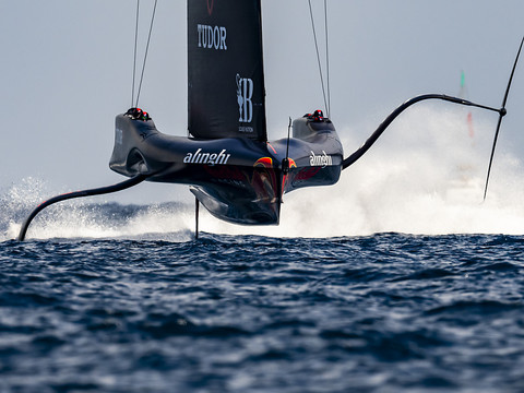 Alinghi, entre humilité et optimisme