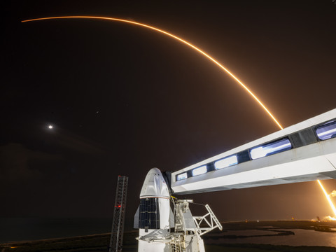 Les fusées Falcon 9 de SpaceX réautorisées à décoller