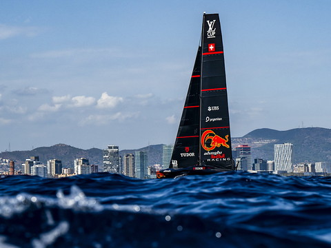 Deux défaites de plus pour Alinghi