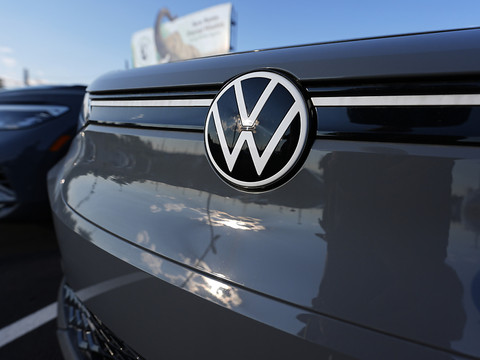 Volkswagen envisage de fermer des usines en Allemagne, une première