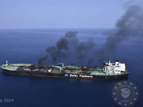 Le sauvetage d'un pétrolier en feu est 