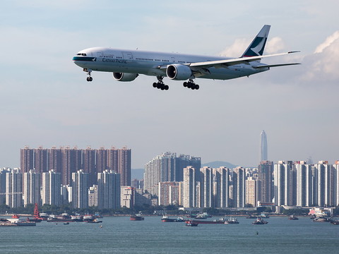 Cathay Pacific inspecte sa flotte d'A350 après un souci technique