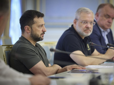 Ukraine: démissions en série avant un remaniement gouvernemental