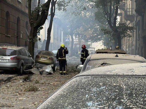Frappe meurtrière en Ukraine au lendemain d'un autre bombardement