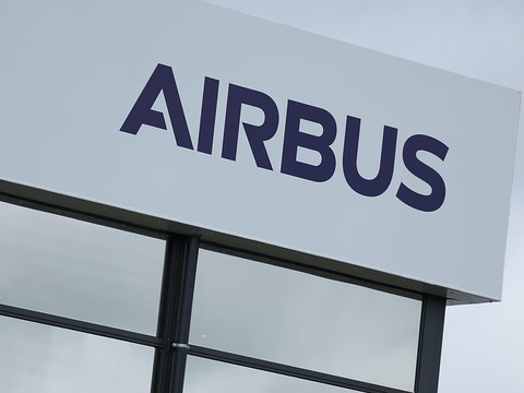 L'Irak annonce l'achat de 12 hélicoptères de combat à Airbus