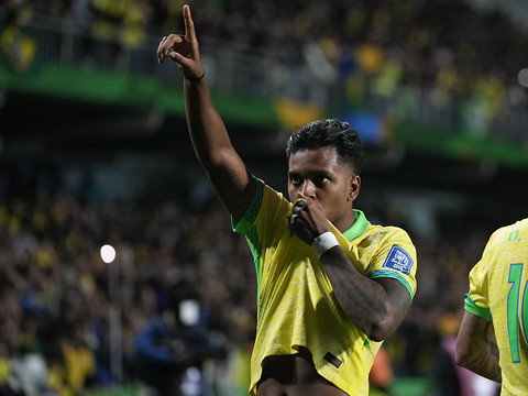 Un éclair de Rodrygo relance le Brésil