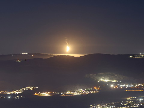 Le Hezbollah tire des roquettes, Israël réplique