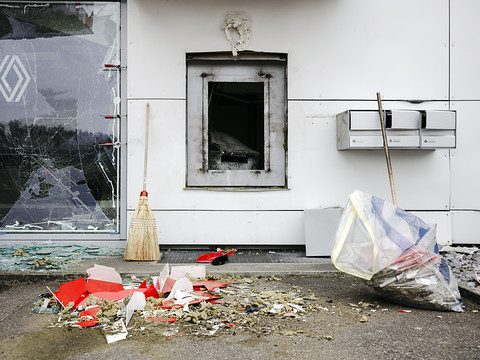 Inculpations pour des braquages en France, Allemagne et Suisse