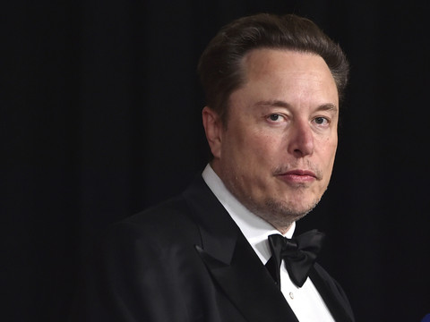 Mécontent, Musk qualifie le gouvernement australien de 