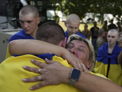 L'Ukraine et la Russie ont échangé des prisonniers de guerre