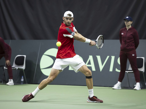 Jérôme Kym tient son rang