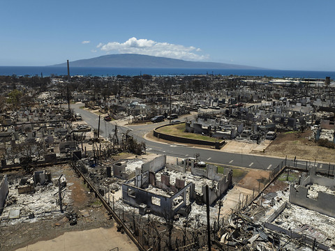 Les incendies de 2023 à Hawaï, conséquence de négligences (rapport)