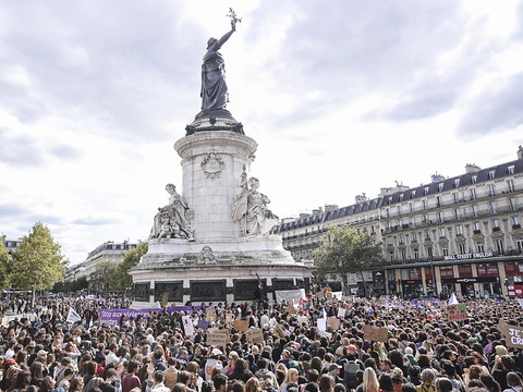 France: manifestations de soutien aux victimes de viol