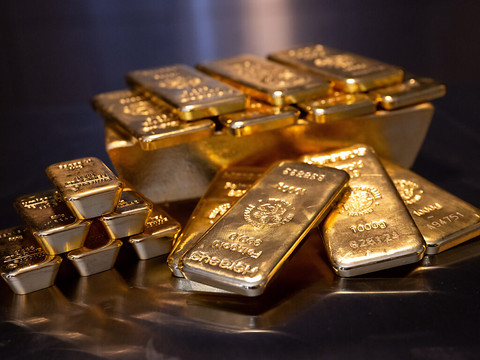 L'or brille de plus belle dans l'attente de la Fed