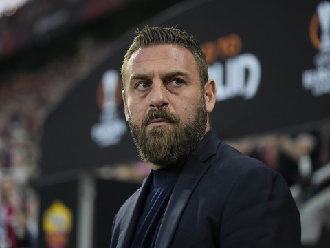 L'AS Rome a licencié son entraîneur Daniele De Rossi (club)