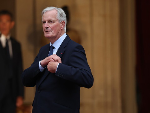 Le gouvernement Barnier, marqué à droite, officiellement dévoilé