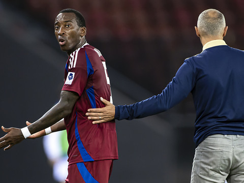 Réduit à 10, Servette obtient 1 point