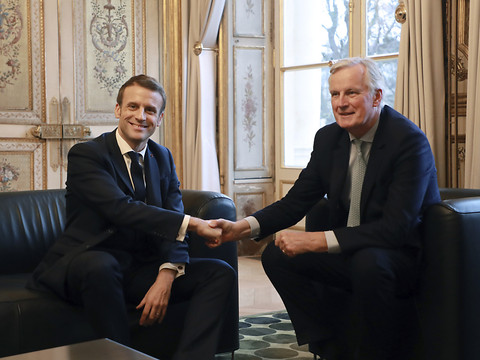 Le gouvernement de Michel Barnier déjà sous le feu des oppositions