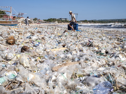 Traité sur le plastique: l'ONU salue un début de 