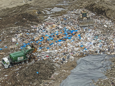 La Californie poursuit ExxonMobil pour pollution plastique