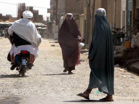 La pratique pour les requérantes afghanes est correcte