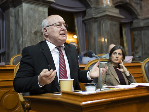 Conseil des Etats: assouplissement de l'obligation de contracter
