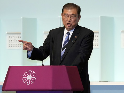 Shigeru Ishiba, nouveau chef du parti au pouvoir au Japon