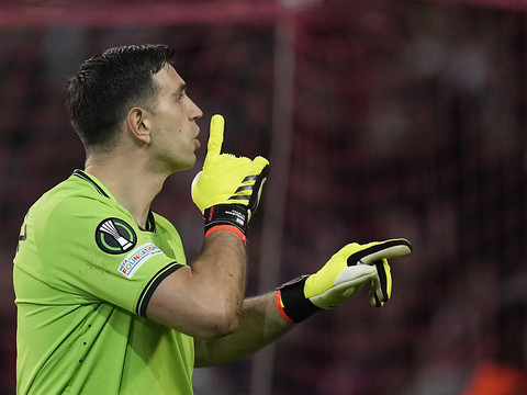 Deux matches de suspension pour Emiliano Martinez