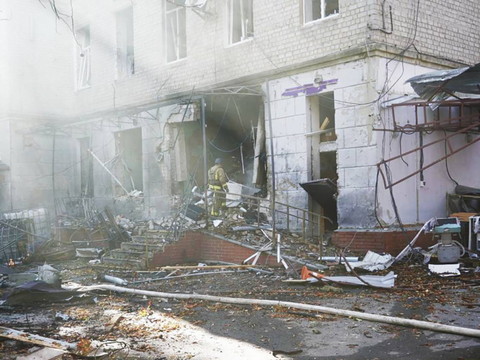 Au moins neuf morts dans des frappes contre un hôpital en Ukraine