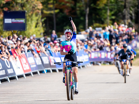 Sina Frei s'impose en short-track