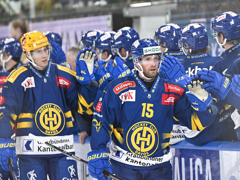 Davos bat Rappi en prolongation