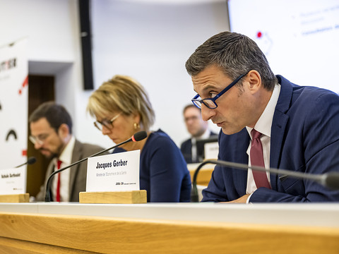 Trois candidats visent le siège de Jacques Gerber au Gouvernement