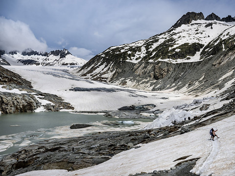Les glaciers suisses ont à nouveau perdu du volume en 2024