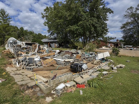 Au moins 155 morts après le passage d'Hélène aux Etats-Unis