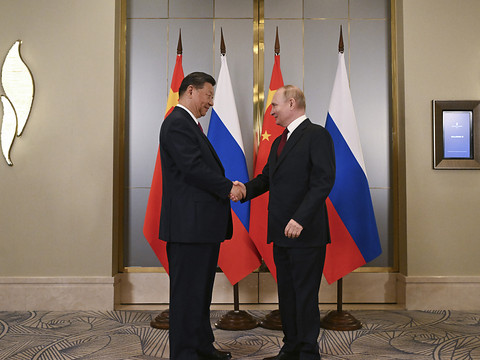 Xi dit à Poutine être prêt à 