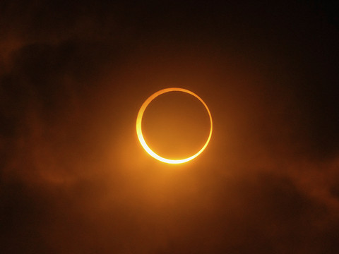 Une éclipse avec 