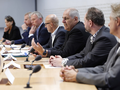 131'542 signatures pour un approvisionnement médical sûr en Suisse