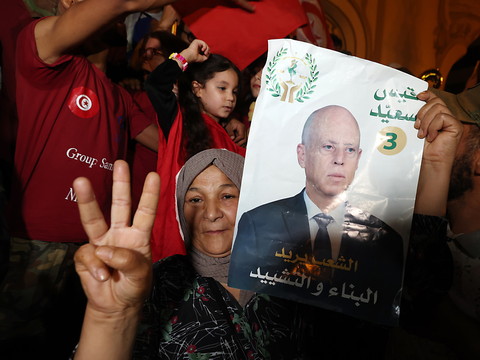 Tunisie: le président sortant Saied donné vainqueur