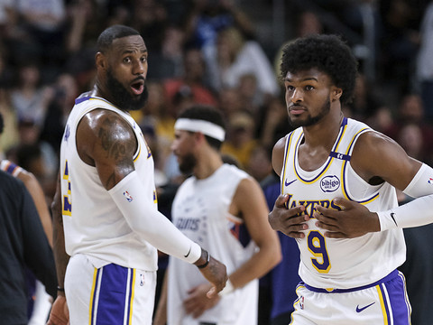 LeBron James a joué avec son fils