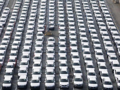 Allemagne: rebond en trompe-l'oeil de la production industrielle