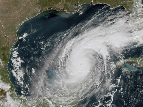 Appels à évacuer en Floride à l'approche de l'ouragan Milton