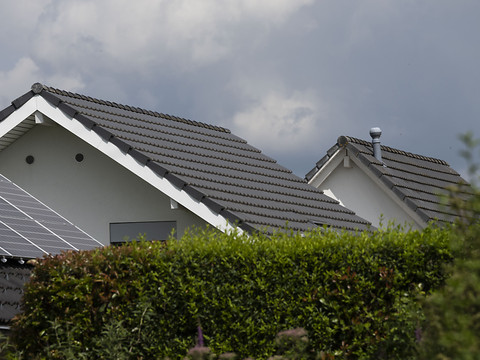 Les taux des hypothèques fixes sur dix ans presque divisés par deux